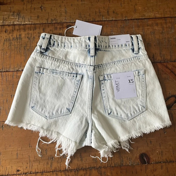 VERVET‎ Sasha Mom Shorts - Picture 2 of 2